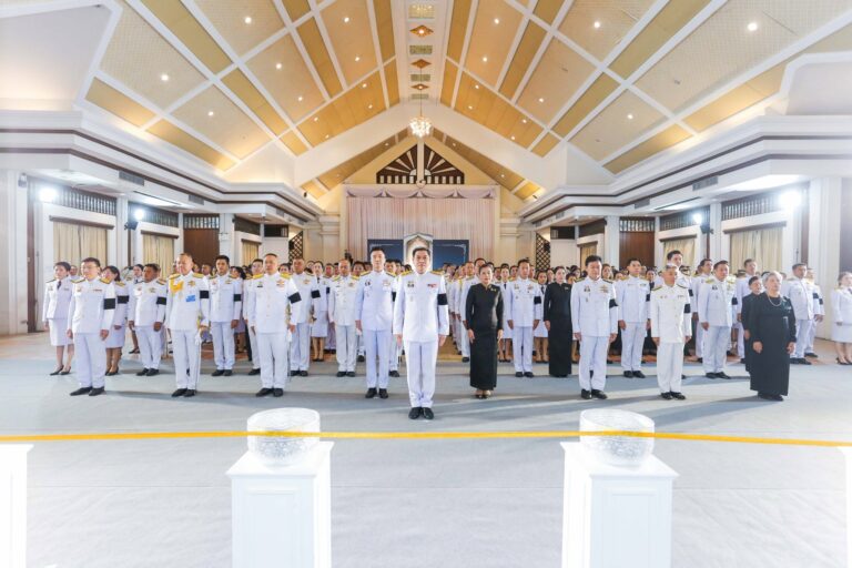 สพป.เชียงใหม่ เขต 1 ร่วมพิธีถวายน้ำสรงพระศพ และลงนามถวายความอาลัย สมเด็จพระเจ้าลูกเธอ เจ้าฟ้าพัชรกิติยาภา นเรนทิราเทพยวดี กรมหลวงราชสาริณีสิริพัชร มหาวัชรราชธิดา