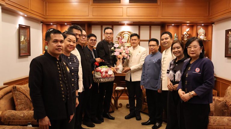 สพป.เชียงใหม่ เขต 1 พร้อมคณะผู้บริหารการศึกษาในจังหวัดเชียงใหม่ ร่วมแสดงความยินดีผู้ว่าราชการจังหวัดเชียงใหม่ ในโอกาสเข้ารับตำแหน่ง